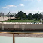 Izida 2 Хостел *
