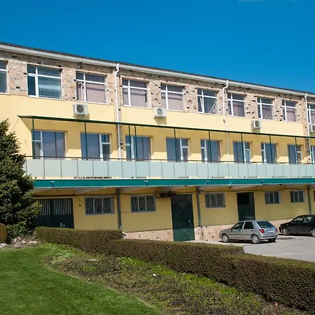 Izida 2 Vandrerhjem